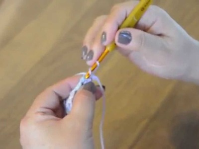 Diadema con botones y mitones tejido a crochet 1