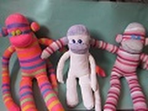 DIY Monos hechos de Calcetas para el Día del Niño
