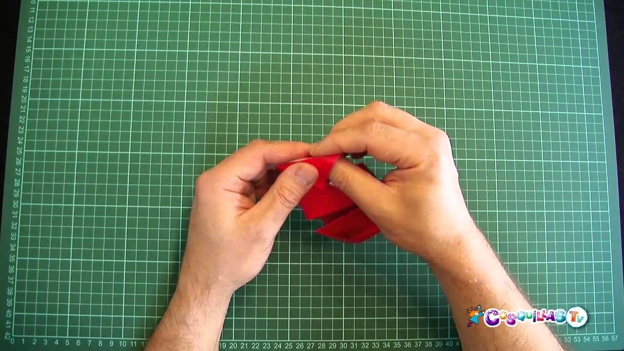 Origami. DIY: Cómo hacer un barco de dos chimeneas
