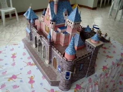 Papercraft: El castillo de la Princesita Nicole, por sus 3 añitos. 