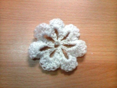 Flor tejida en crochet, paso a paso - 7 pétalos sencillos