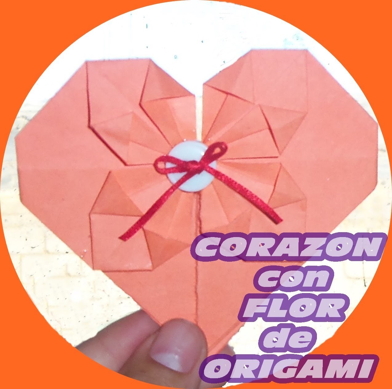 Corazon de origami con flor. DECO