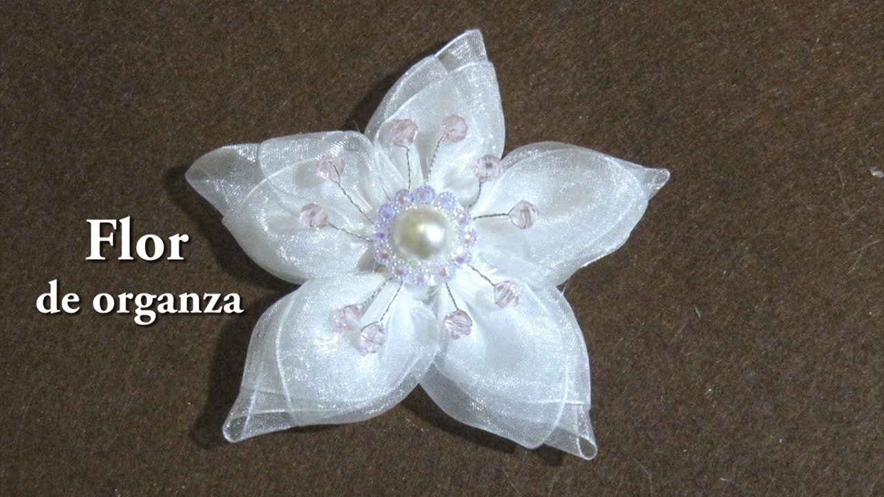 #Flor de organza con botón y cristalitos# Organza flower with button and crystallites