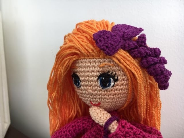Como tejer bolso y moño muñeca Sofía amigurumi By Petus (5.5)