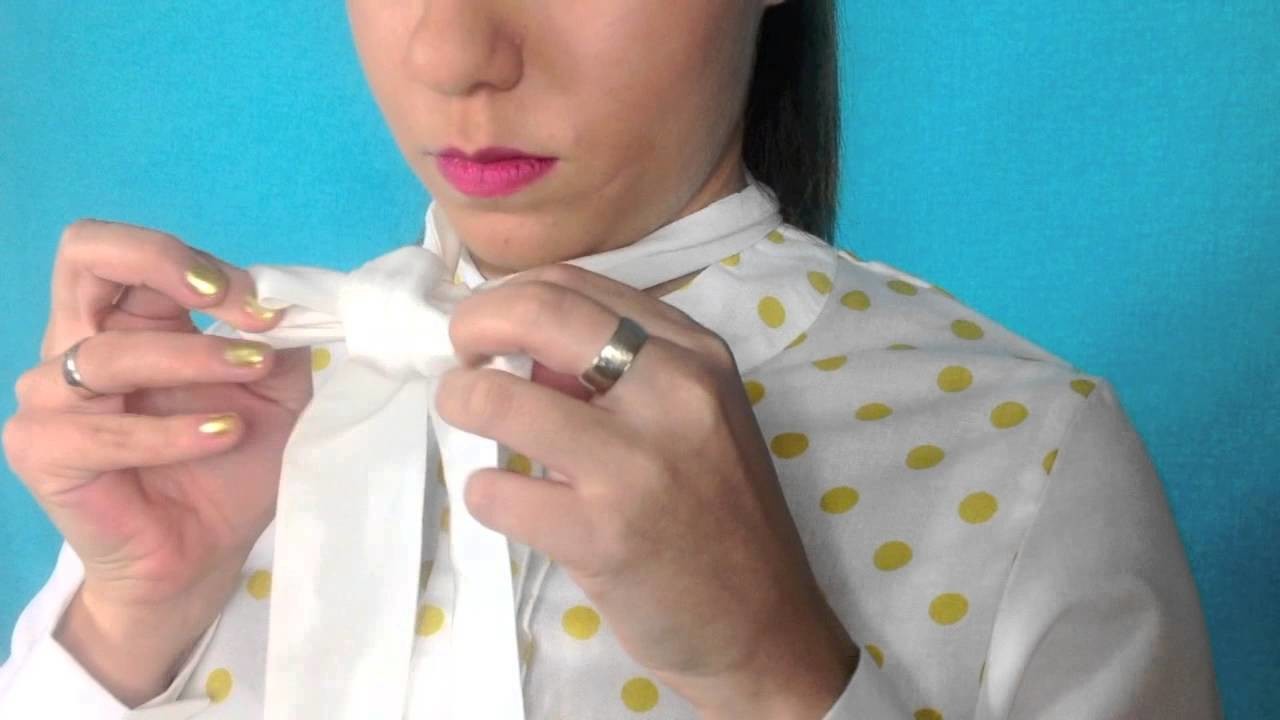 Cómo hacer un moño para blusa con corbata