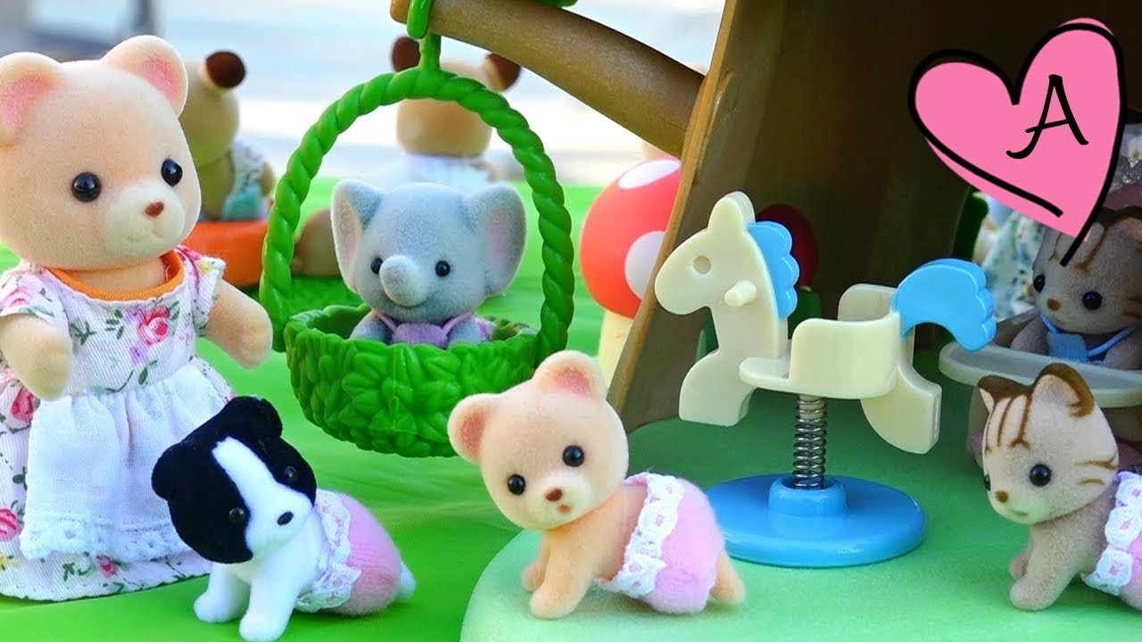 El juguete roto en el preescolar de los animalitos | Muñecas y juguetes con Andre para niñas y niños