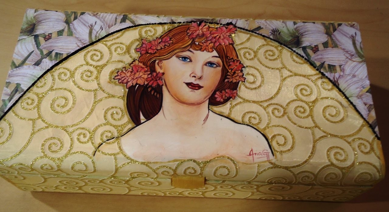 Retrato  caja pintada con acrilicos por Ana Gjurinovich