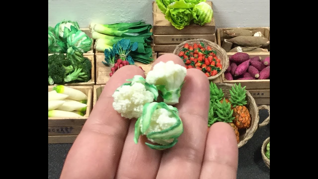 Coliflor miniatura . Miniature cauliflower .