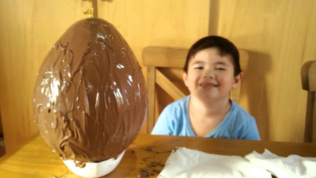 Como hacer un huevo de Pascua con un globo by Joaco