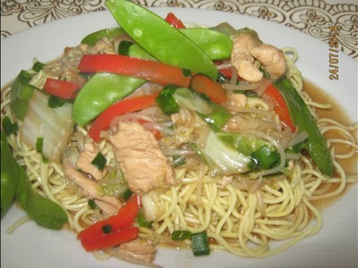 TALLARÍN SALTADO ESTILO CHIFA