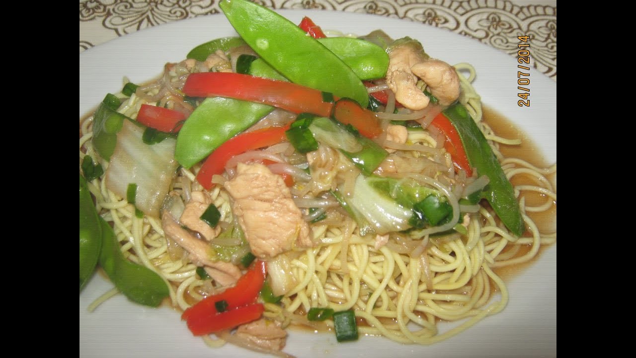 TALLARÍN SALTADO ESTILO CHIFA