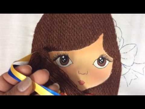 194.- Bordado Fantasia cabello de niña con muñeca