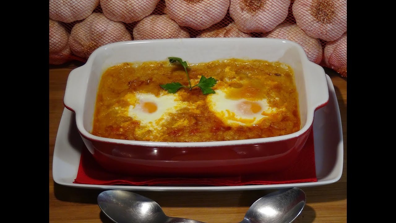 Receta Sopa de ajo o castellana - Recetas de cocina, paso a paso, tutorial - Loli Domínguez
