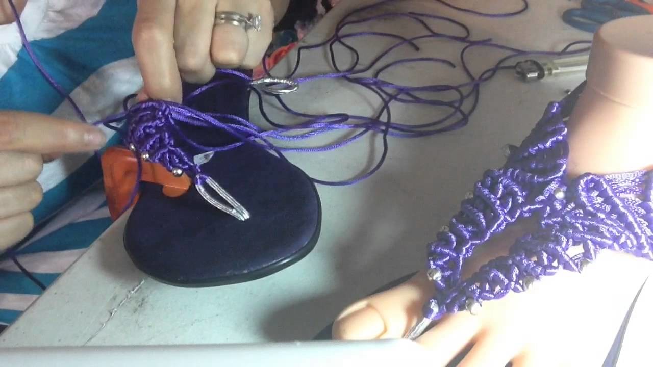 Como hacer  sandalias con nudos de macrame. Como decorar sandalias con cola de rata