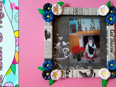 DIY Como decorar un marco de fotos, con flores de goma eva y decoupage
