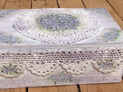 Caja de madera decorada con crochet y decoupage