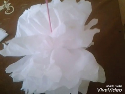 Pompones de papel crepe.Un mundo de manualidades