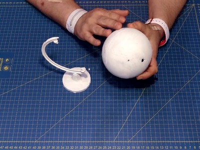 DIY: Cómo decorar un globo terráqueo o bola del mundo . Tres ideas diferentes