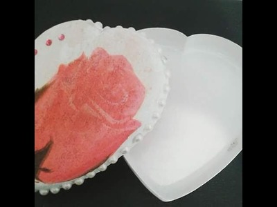 Cajita reciclada con decoupage en DAYANARECICLAJE