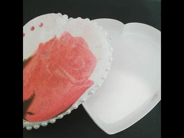 Cajita reciclada con decoupage en DAYANARECICLAJE