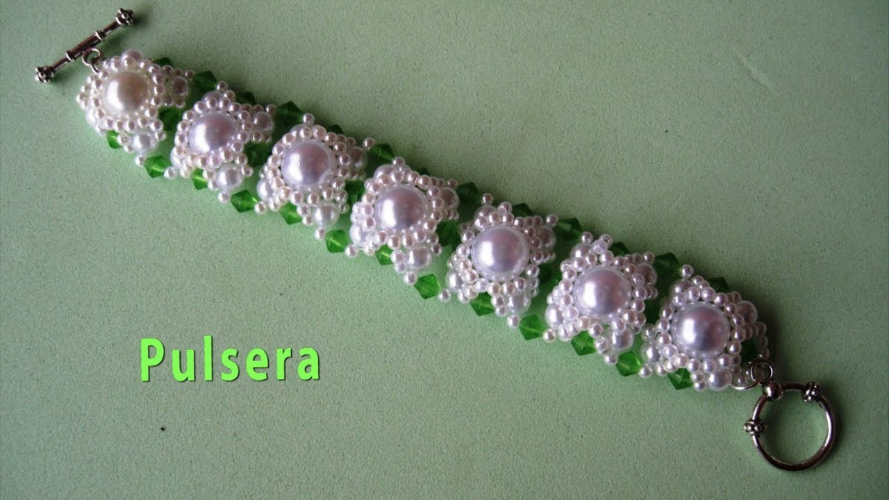 DIY - Pulsera de perlas para una fiesta DIY - Pearl Bracelet for a party