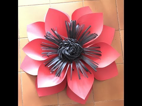 Flor grande 27 elaborada en cartulina Big flower made in paper for decoration wedding