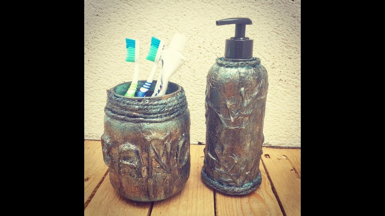 Juego de baño reciclado con papel de aluminio