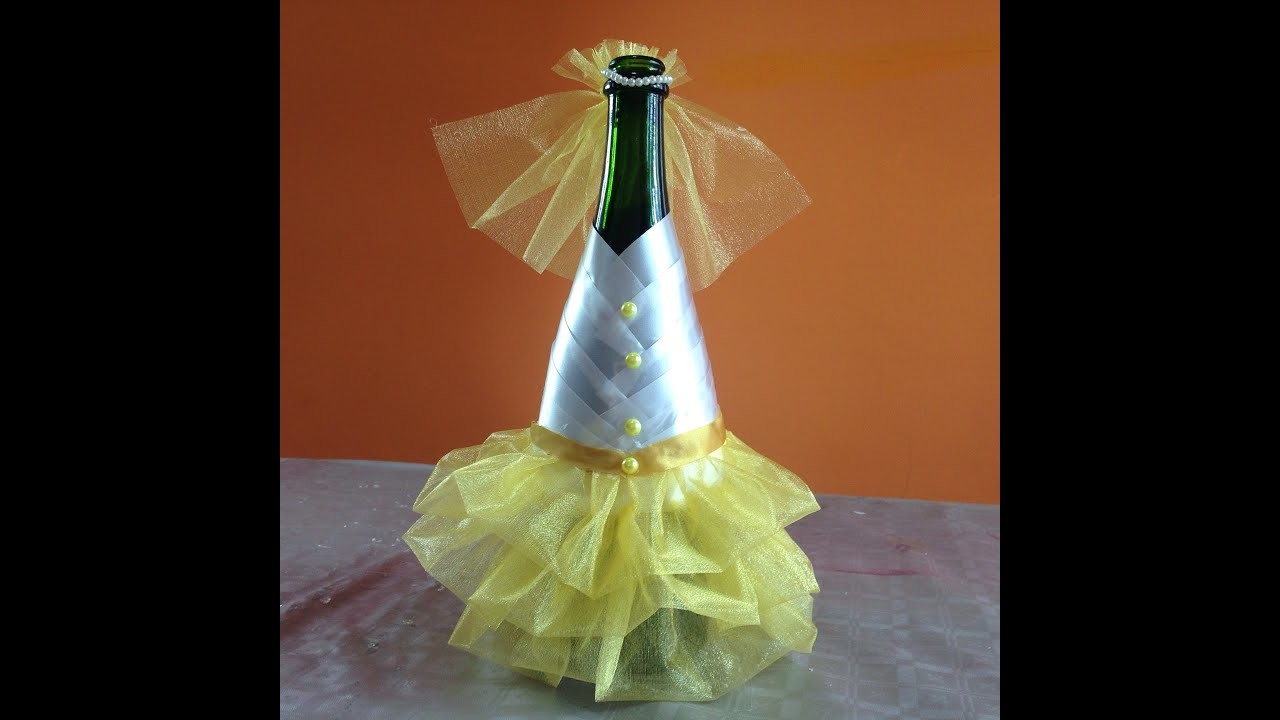 Botella de novia  Bottle decorated for wedding