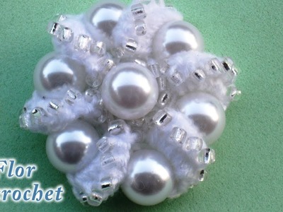 DIY - Flor a crochet de perlas y mostacillas DIY - Crochet flower of pearls and beads