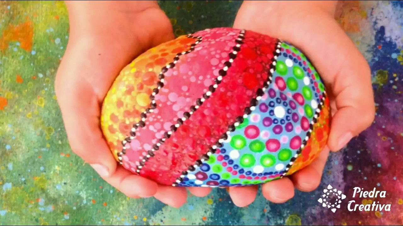 Sujeta puertas pintado en piedra