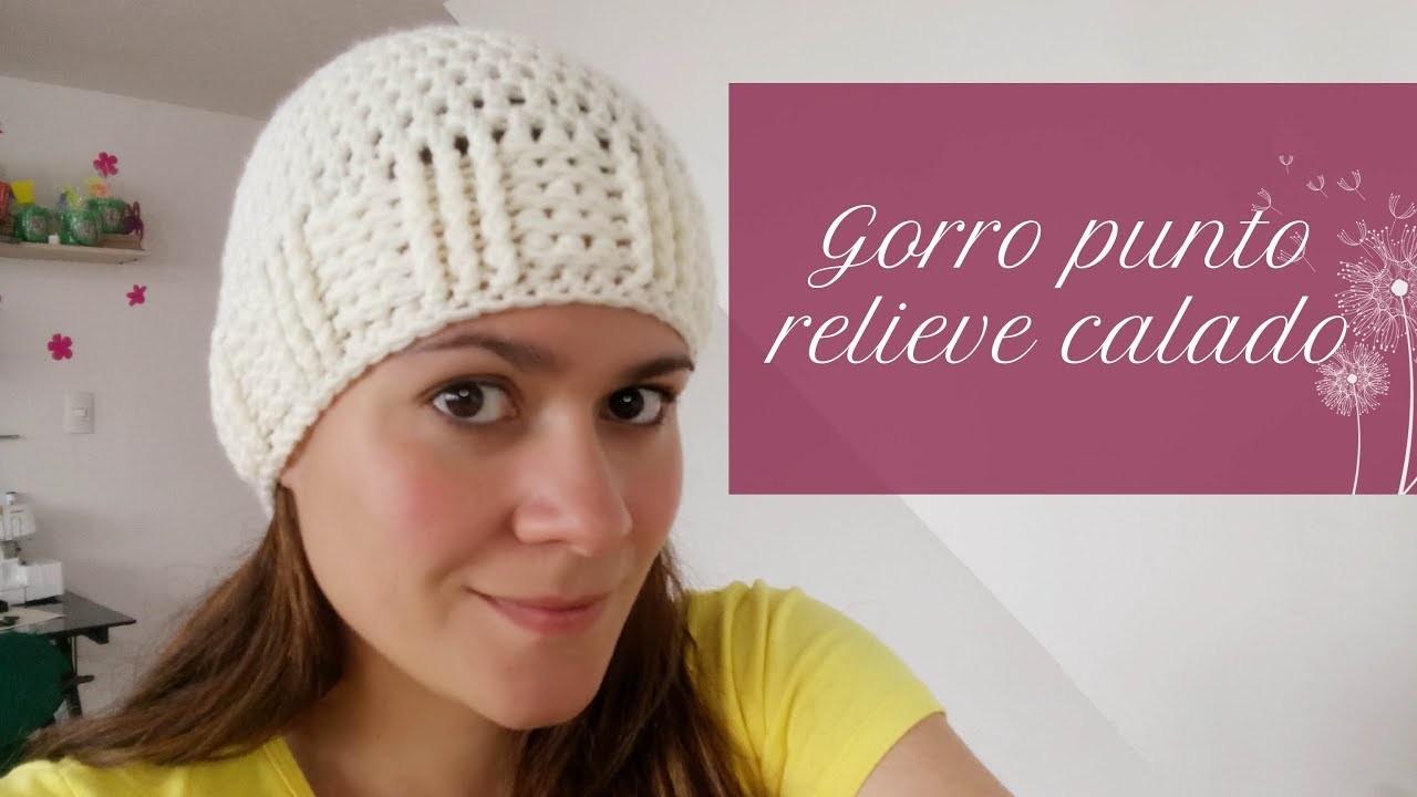 Gorro Punto Relieve Calado