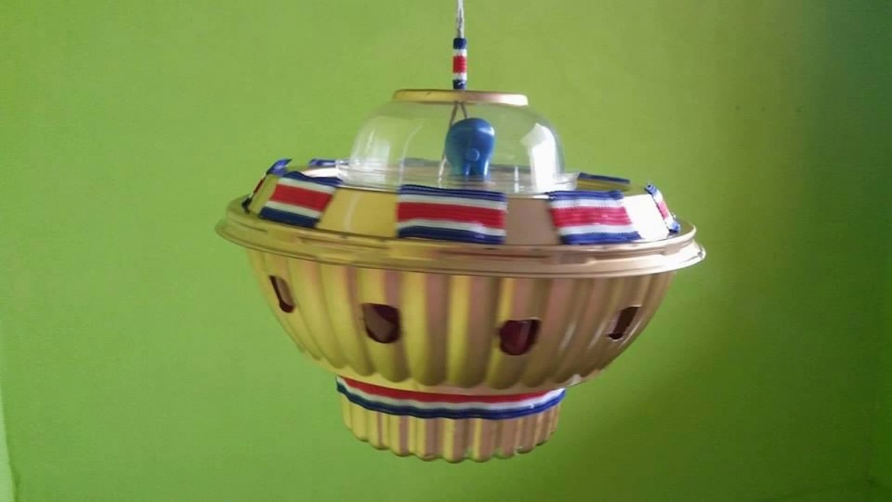 Farol de Nave espacial. platillo volador