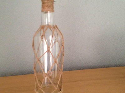 Botella tejida con cuerda  Woven bottle with string