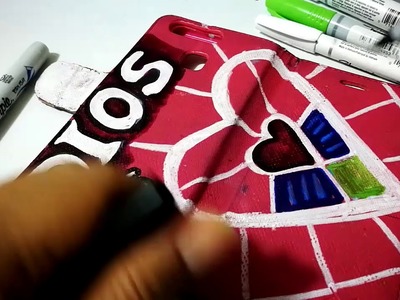 Fácil y bonito estuche de celular.