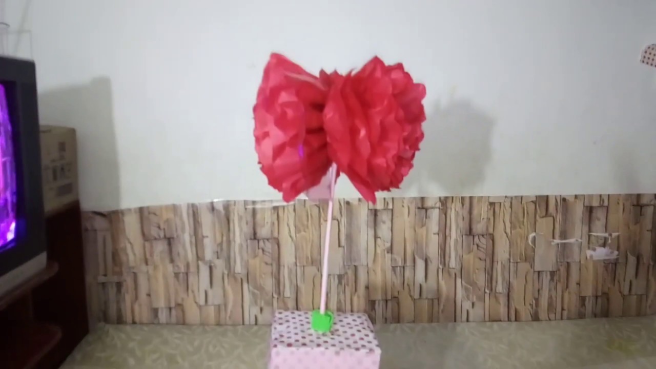 Florero decoracion de fiestas - Roseton - Pompon - Papel - Carton | AisaVenezuela