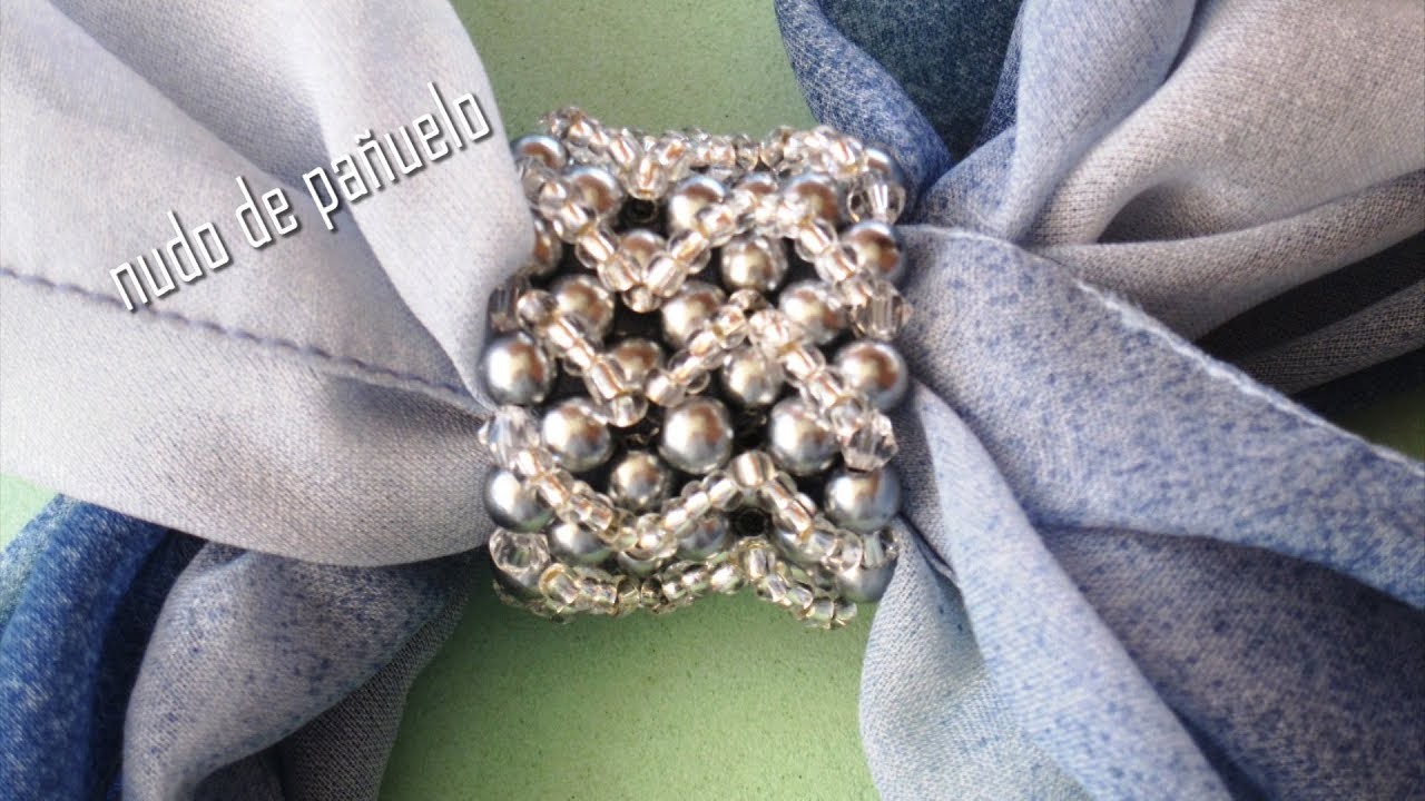 DIY - Nudo de perlas grises para pañuelo DIY - Gray pearl knotted scarf knot