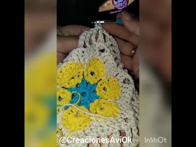 Poncho tejido al crochet "Isaac"