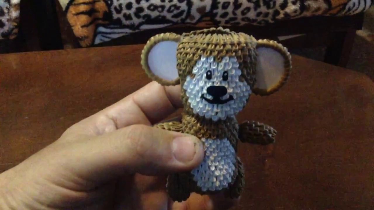 Oso miniatura en origami 3D. ( 10 cm de alto )