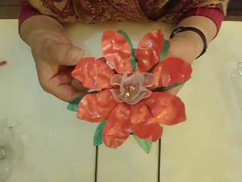 Cómo hacer flor de navidad con plástico (Paso1: Poinsettia)