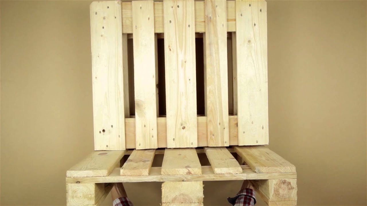 Crear una mesa y una silla con palés