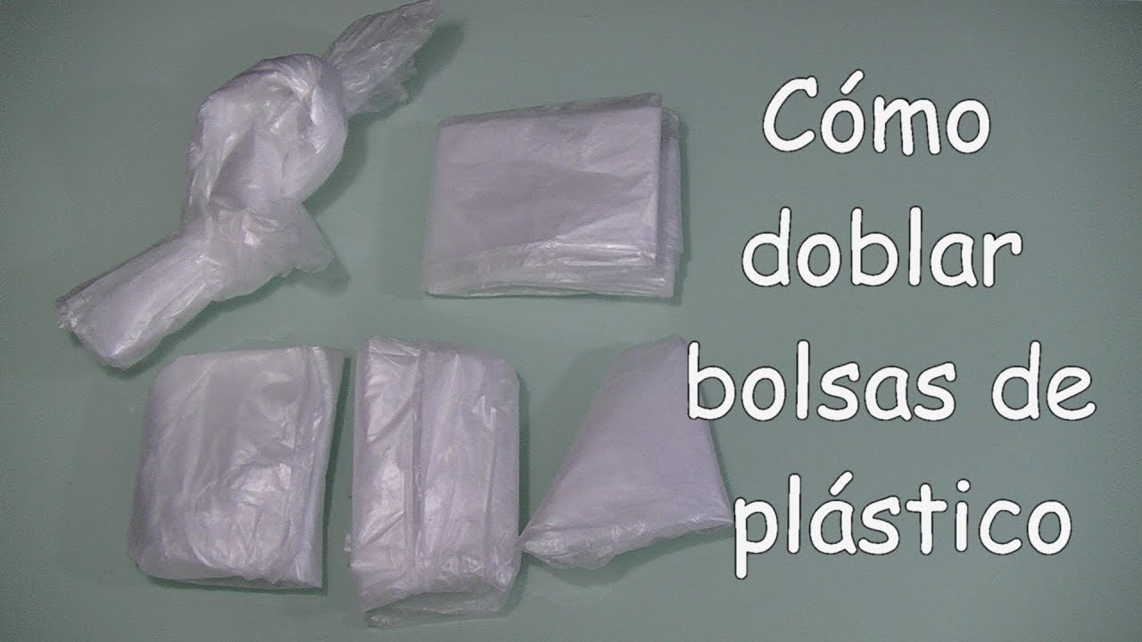 Cómo doblar bolsas de plástico