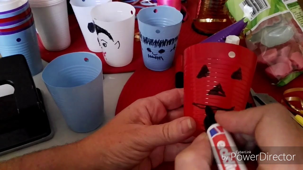 Halloween . Cumpleaños.Cajas o cestas para golosinas o chuches