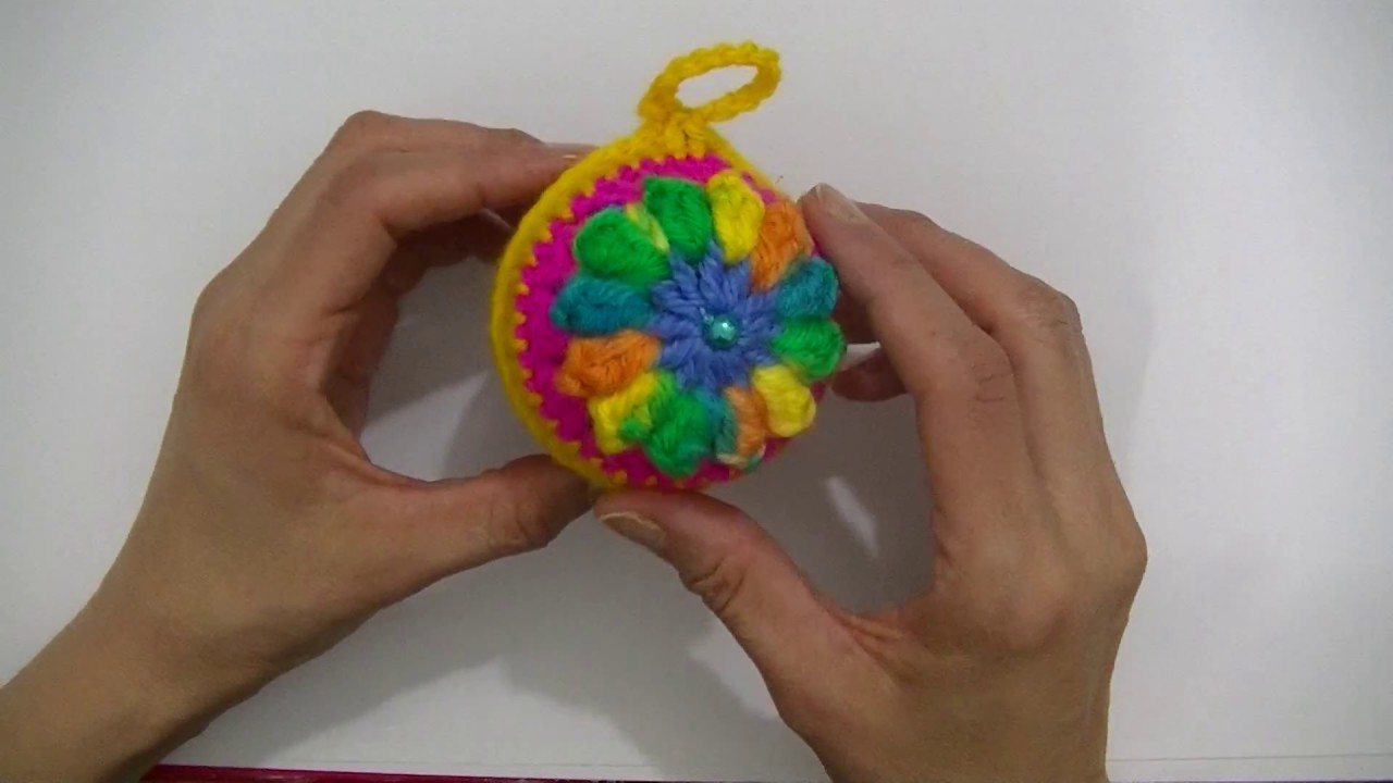 Mini Vídeo Bola Navidad en tejido #crochet o ganchillo - Moda a Crochet