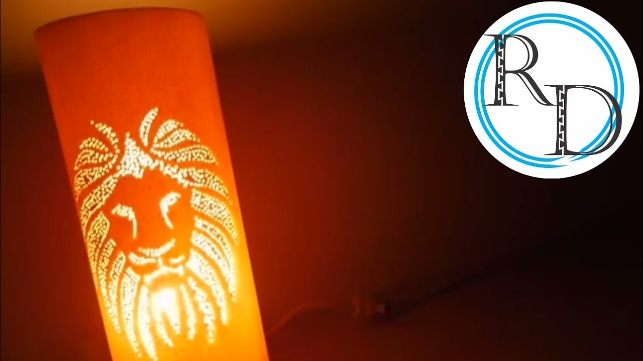 Lámpara en PVC motivo león