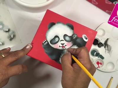 Pintura con Stencil Panda