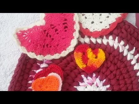 Corazones y adelantos de labores en Crochet