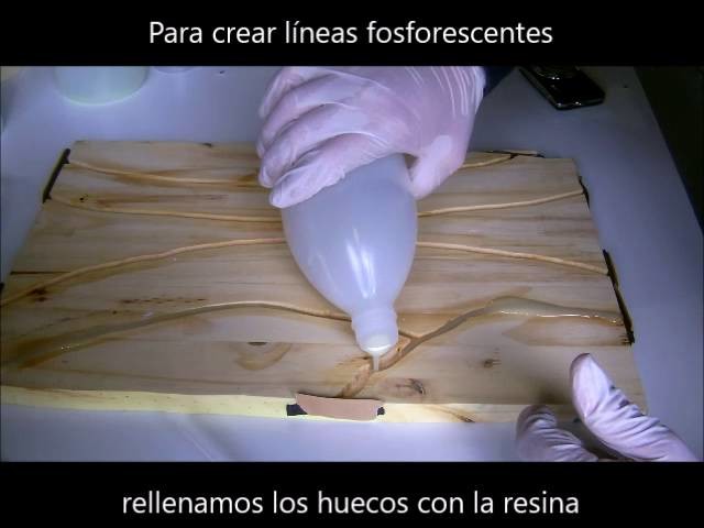 Resina epoxy mezclada con pigmentos fosforescente