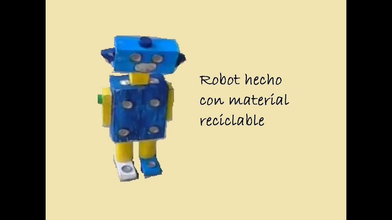 Robot hecho con reciclaje