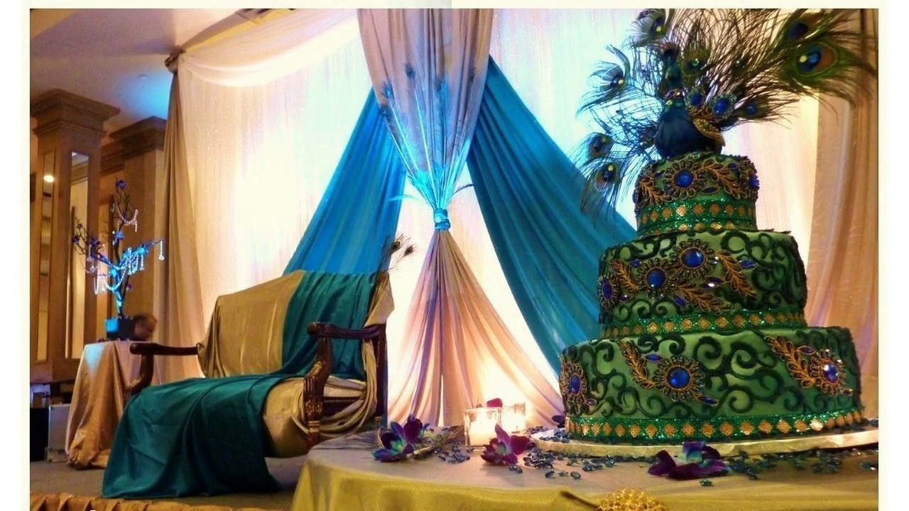 Decoraciones de boda de pavo real