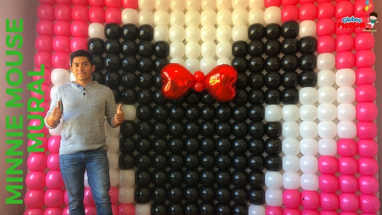 Minnie mouse mural con globos